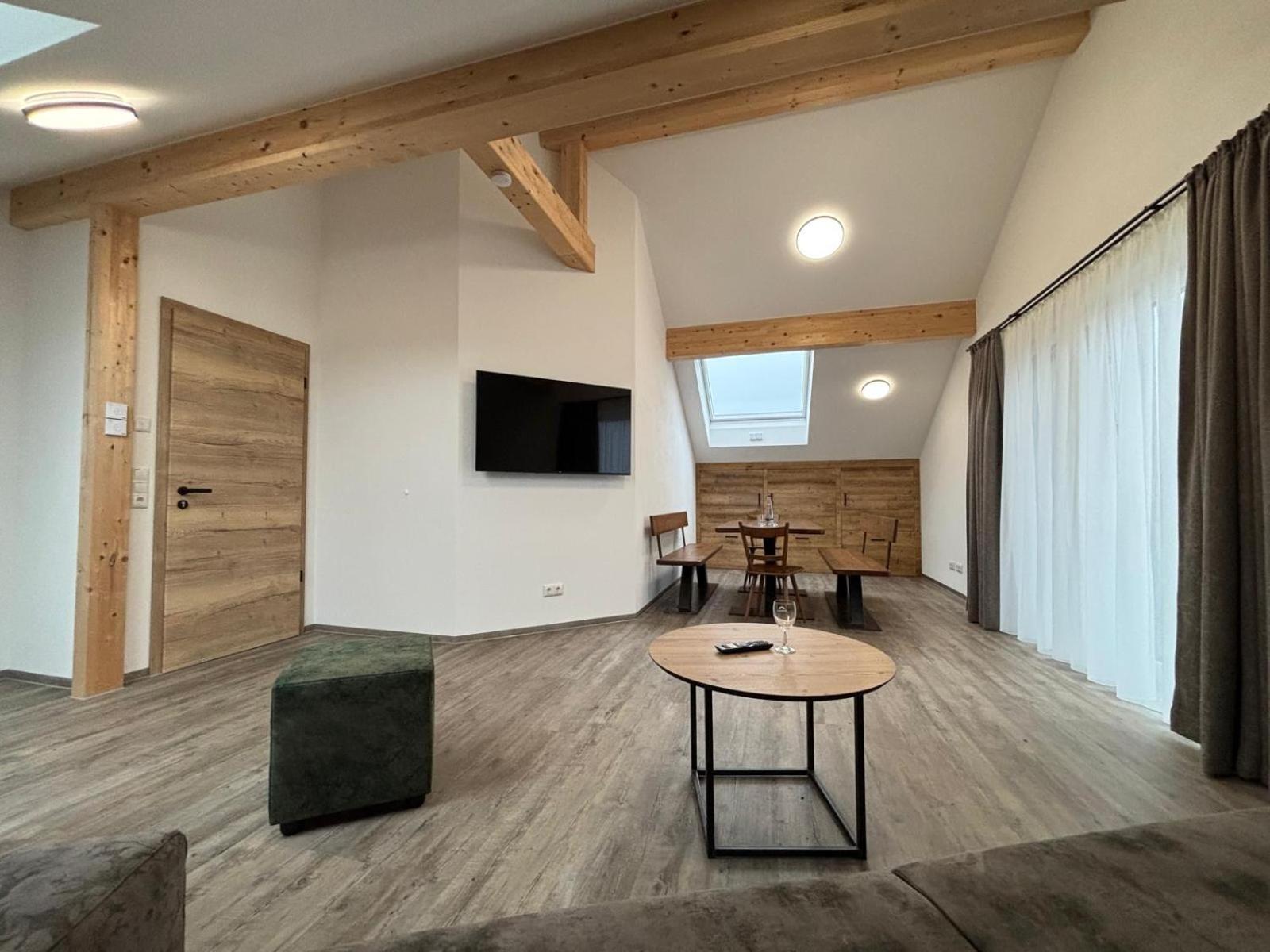 Landgasthaus Zur Linde Pleiskirchen Екстериор снимка